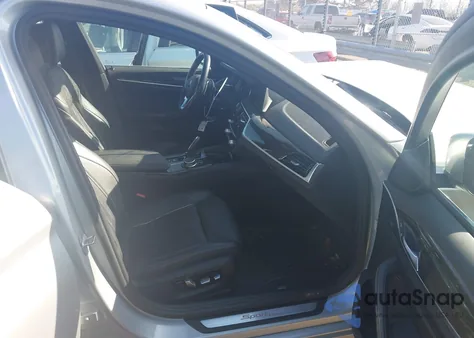 2018 BMW 540I из США, поврежденный, VIN WBAJE5C53JWA94058